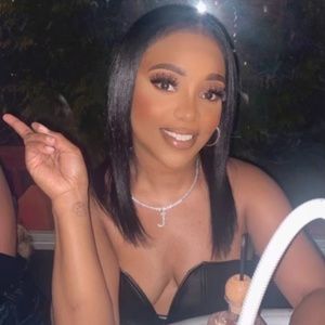 Meet your Posher, Janeen